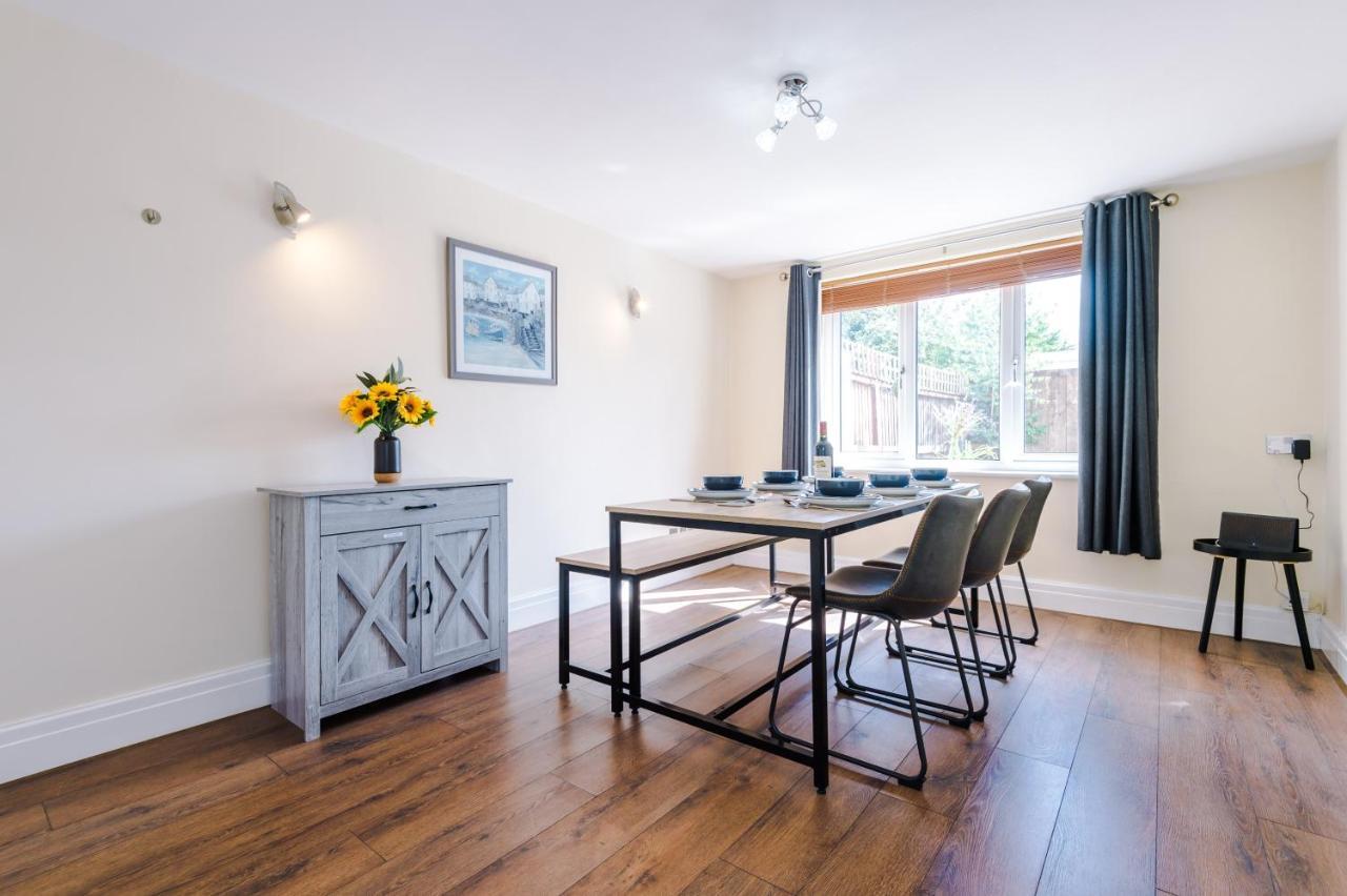 Charming 3-Bed Cottage In Chester, Ideal For Families & Workers, Free Parking - Sleeps 7 エクステリア 写真