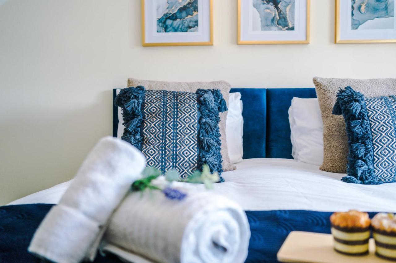 Charming 3-Bed Cottage In Chester, Ideal For Families & Workers, Free Parking - Sleeps 7 エクステリア 写真